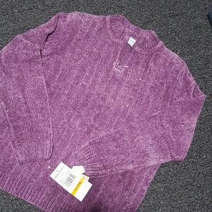Women's sweater